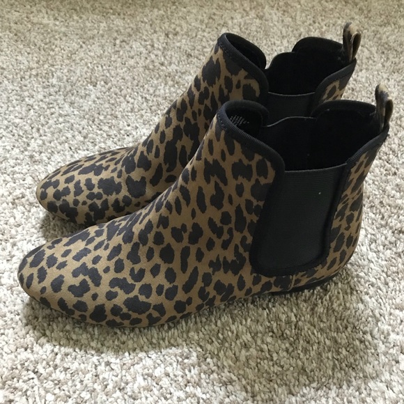 old navy leopard booties